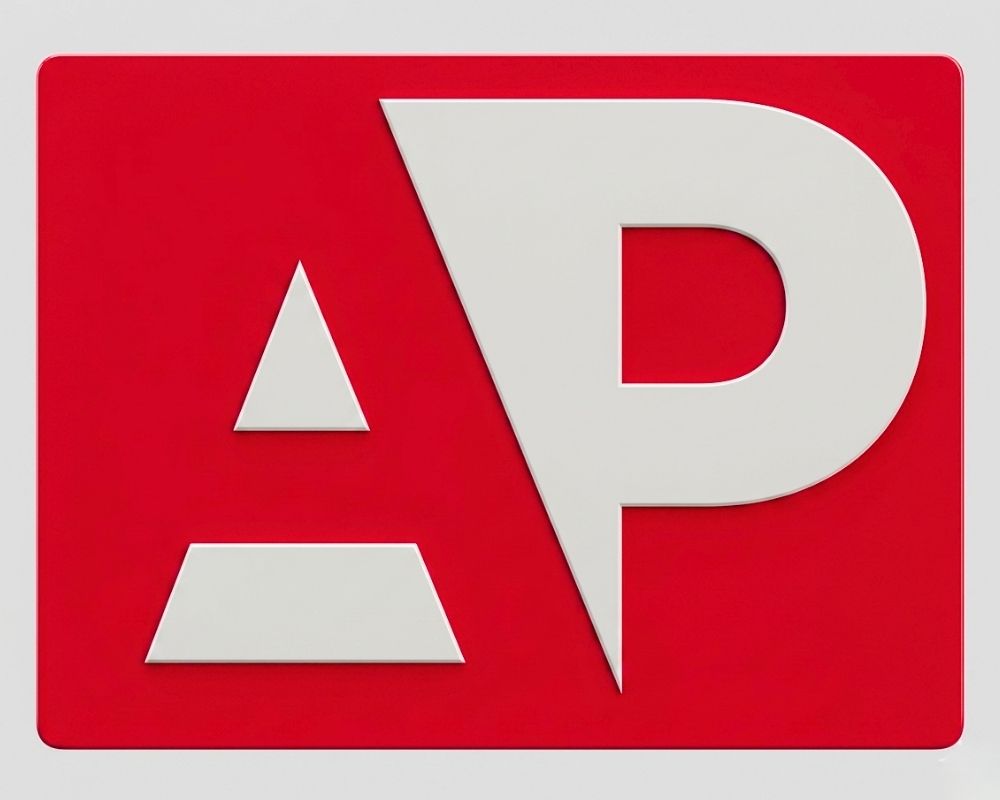 Ayaan Propmart Logo